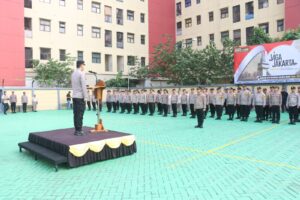 mbminvestigasi.com | Wakapolres Metro Jakbar Akbp Rezi Dharmawan Pimpin Apel, Ingatkan Anggota Tetap Humanis dan Profesional