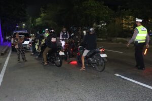 mbminvestigasi.com | Polres Metro Jakarta Barat Gelar Razia dan Patroli Skala Sedang, Cegah Aksi Curas, Curat dan Curanmor mbminvestigasi.com | Polres Metro Jakarta Barat Gelar Razia dan Patroli Skala Sedang, Cegah Aksi Curas, Curat dan Curanmor