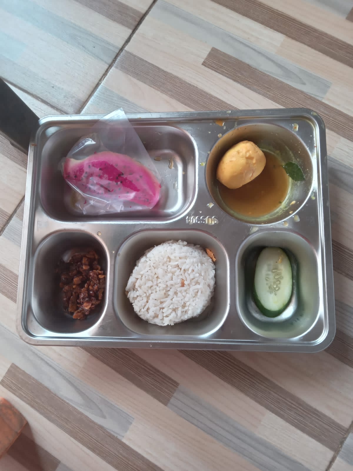 mbminvestigasi.com | Menu Makan Bergizi Gratis Bandar Lampung Menuai Sorotan, Diduga Tak Sesuai Standar untuk Balita, Masyarakat Minta Inspeksi Mendalam mbminvestigasi.com | Menu Makan Bergizi Gratis Bandar Lampung Menuai Sorotan, Diduga Tak Sesuai Standar untuk Balita, Masyarakat Minta Inspeksi Mendalam