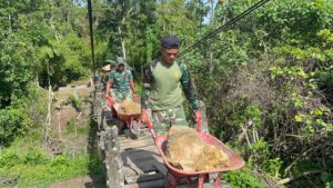 mbminvestigasi.com | Bakti TNI untuk Rakyat, Pembangunan Jembatan Gantung Sungai Sowu di Gunungsitoli Capai 50,5 Persen mbminvestigasi.com | Bakti TNI untuk Rakyat, Pembangunan Jembatan Gantung Sungai Sowu di Gunungsitoli Capai 50,5 Persen
