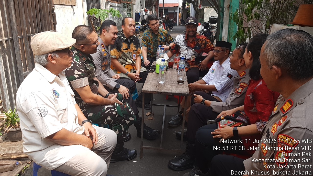 mbminvestigasi.com | Lewat Jaga Jakarta On The Spot, Kapolsek Tamansari Ajak Warga Cegah Tawuran dan Narkoba mbminvestigasi.com | Lewat Jaga Jakarta On The Spot, Kapolsek Tamansari Ajak Warga Cegah Tawuran dan Narkoba