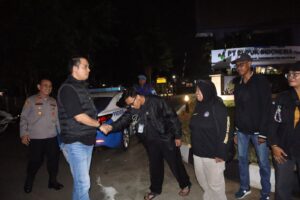 mbminvestigasi.com | Wakapolres Jakbar Turun Langsung Pantau Razia Kejahatan Jalanan dan Patroli Mobile