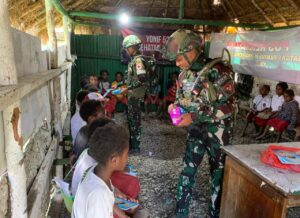 mbminvestigasi.com | Anak Papua Sehat dan Cerdas, Satgas Yonif 521/DY Tanamkan Pola Hidup Sehat Sejak Dini Melalui Edukasi dan Pemeriksaan Kesehatan di Bolakme