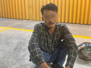 mbminvestigasi.com | Razia Dini Hari di Tamansari, Polisi Amankan Pria Pembawa Obat Keras Tanpa Izin