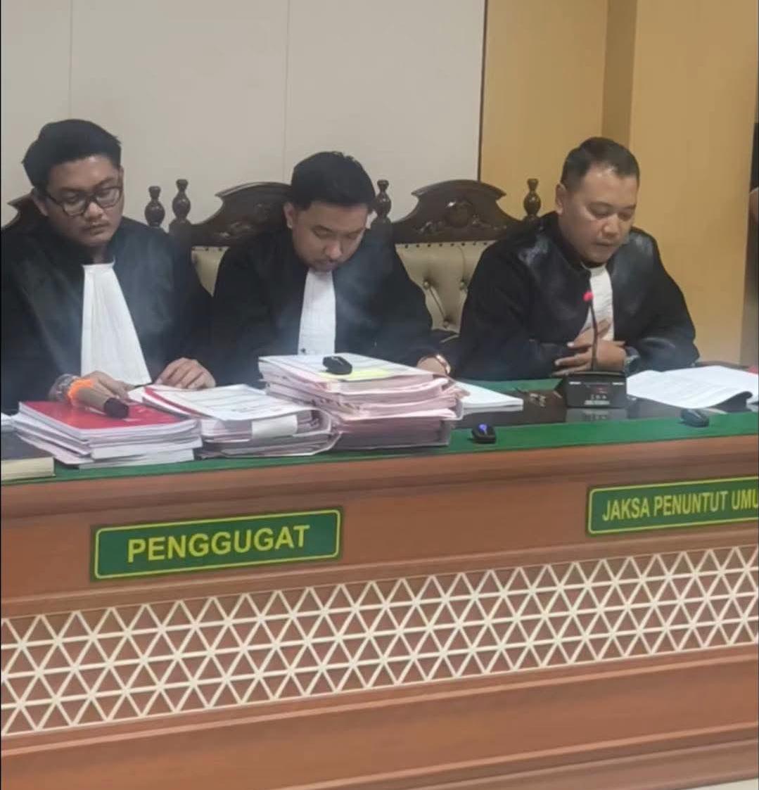 mbminvestigasi.com | Penasehat Hukum "Toni RM" Akan Menangkis Tuntutan JPU Dengan Pledoi