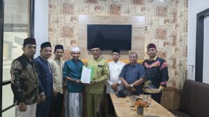 mbminvestigasi.com | Pengurus DPW IM Provinsi Riau Serahkan SK Kepengurusan kepada DPD IM Kota Pekanbaru