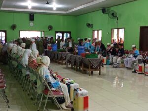 mbminvestigasi.com | Jamaah Haji Andong dan Kemusu Disambut Haru, Koramil 15/Andong Hadiri Upacara Penerimaan Haji