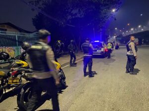 mbminvestigasi.com | Polres Metro Jakarta Barat Intensifkan Patroli Malam, Wujudkan Rasa Aman bagi Masyarakat