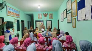 mbminvestigasi.com | Bentuk Cinta Masyarakat kepada Polri, Warga RW 06 Duri Kosambi Gelar Tasyakuran Hari Bhayangkara