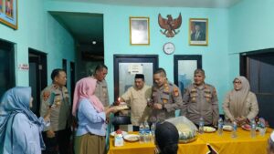 mbminvestigasi.com | Bentuk Cinta Masyarakat kepada Polri, Warga RW 06 Duri Kosambi Gelar Tasyakuran Hari Bhayangkara