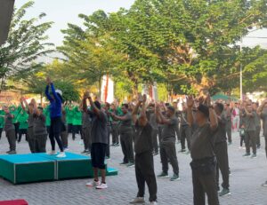 mbminvestigasi.com | Pererat Silaturahmi, Dandim Olahraga Bersama Keluarga Besar Kodim Wonogiri