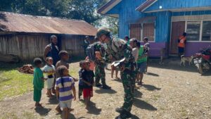 mbminvestigasi.com | Satgas Pamtas RI-PNG yonif 645/Gty Laksanakan Kegiatan Teritorial Anjangsana Kemasyarakat di Distrik Napua