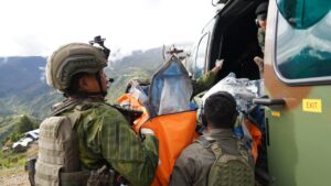 mbminvestigasi.com | Koops TNI Habema Berhasil Evakuasi Jenazah Pilot PT AMA Air, Laksanakan Operasi Khusus Perebutan Cepat dan SAR Taktis di Yahukimo