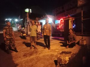 mbminvestigasi.com | Bersama Warga, Koramil 25 Paranggupito Perkuat Keamanan Wilayah