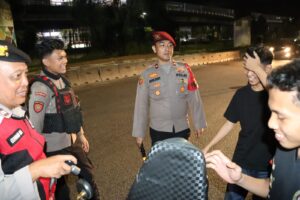 mbminvestigasi.com | Patroli Dini Hari Polres Metro Jakarta Barat, Wujud Nyata Hadirkan Rasa Aman bagi Masyarakat