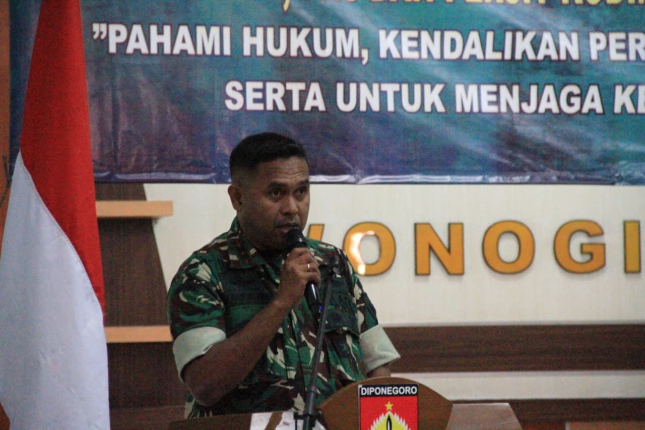 mbminvestigasi.com | Prajurit, PNS Dan Persit Kodim Wonogiri Terima Penyuluhan Hukum, Ini Tujuannya