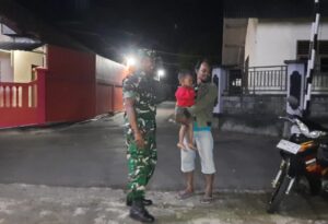 mbminvestigasi.com | Pastikan Wilayahnya Aman, Babinsa Koramil Selogiri Aktif Patroli Malam Hari