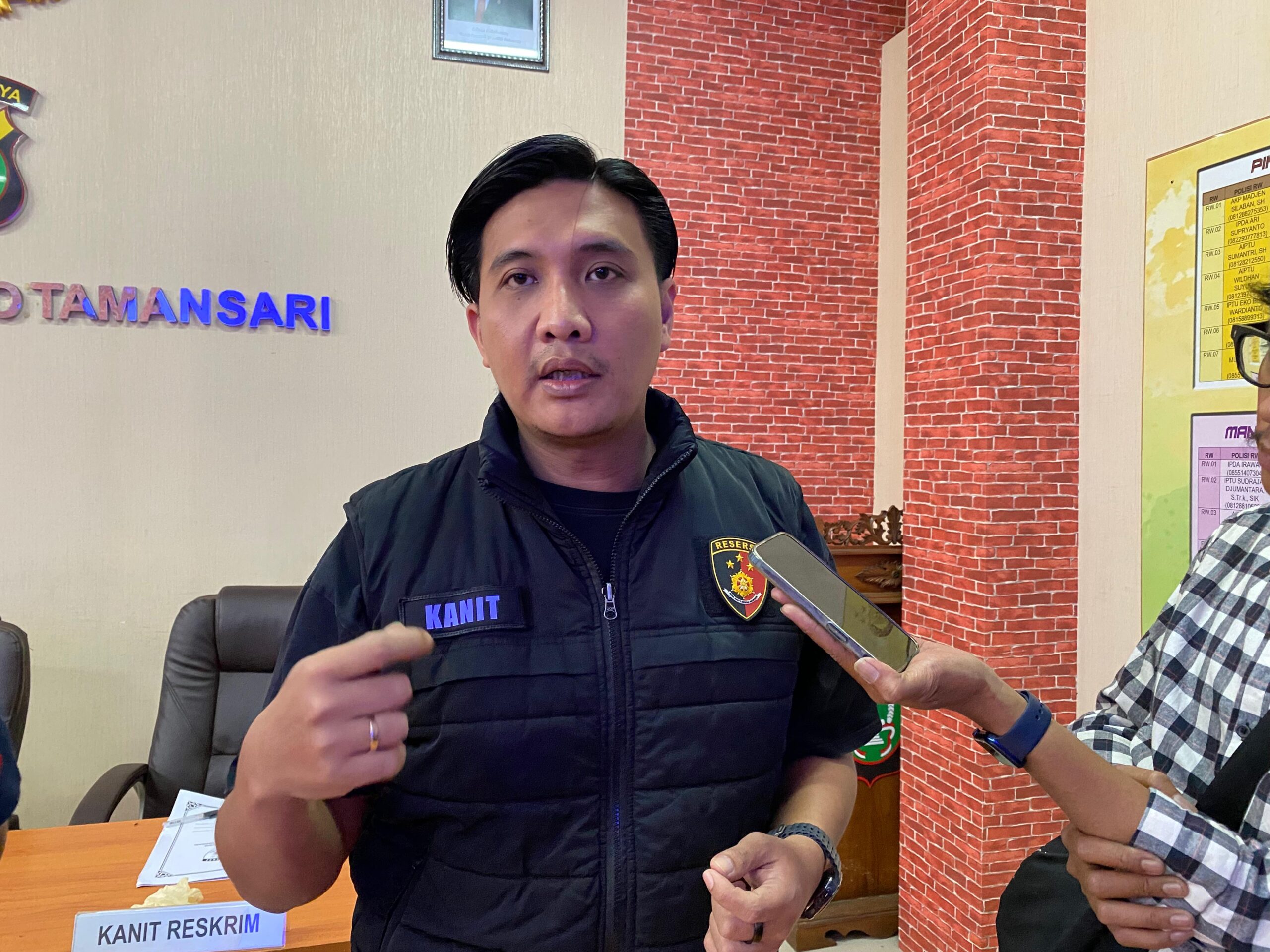 mbminvestigasi.com | Razia Rutin Polsek Metro Tamansari Ungkap Kasus Penyalahgunaan Sabu, Satu Pengguna Diamankan