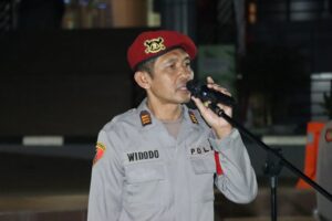 mbminvestigasi.com | Patroli dan Razia Stasioner Jumat Dini Hari Polres Metro Jakarta Barat Amankan Dua Terduga Penyalahguna Narkoba dan Sebilah Pisau