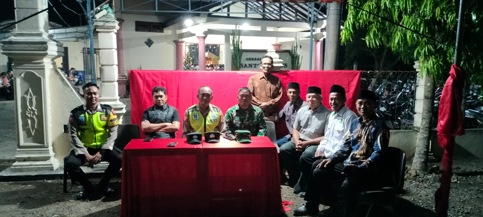 mbminvestigasi.com | Melalui Patroli Malam, Babinsa Mengajak Warga Wujudkan Wilayah Yang Aman