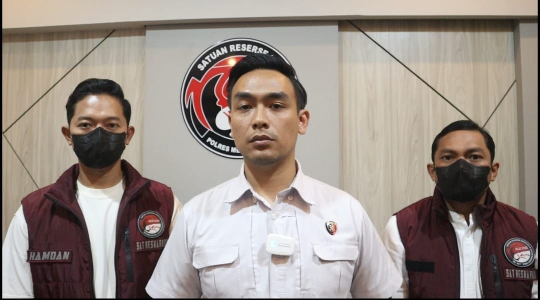 mbminvestigasi.com | Satresnarkoba Polres Metro Jakarta Barat Ungkap Clandestine Laboratory Produksi Karisoprodol, Dua Pelaku Ditangkap