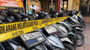 mbminvestigasi.com | Terbongkar! 12 Motor Diduga Hasil Curian Hendak Diseberangkan ke Sumatera, Polisi Amankan Truk Pengangkut