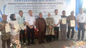 mbminvestigasi.com | Penyerahan Sertipikat PTSL: DPRD Minta Warga Lebih Antusias, Perjuangkan Anggaran hingga Tingkat Pusat
