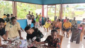 mbminvestigasi.com | Satgas Pamtas Kewilayahan RI-PNG Yonif 410/Alg Peduli Kesehatan Dipelosok Timur Indonesia