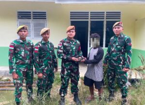 mbminvestigasi.com | Satgas Pamtas RI-Malaysia Yonarmed 19/Bogani Terima Penyerahan Sisik Trenggiling dari Warga, Wujud Keberhasilan Pembinaan di Perbatasan