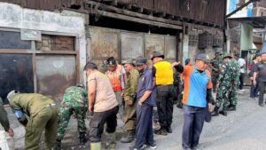 mbminvestigasi.com | Sinergi Tiga Pilar dan Pemda, Grebek Lumpur di Kapuk Wujud Nyata Kepedulian untuk Lingkungan
