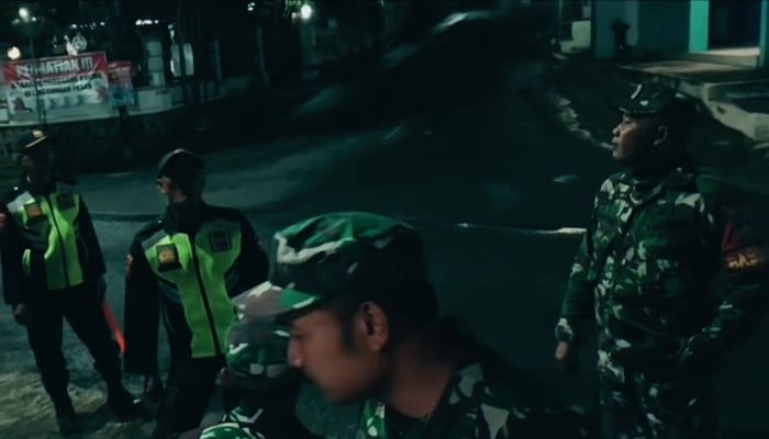 mbminvestigasi.com | Patroli Malam Koramil Jatipurno, Wujud Nyata TNI Menjaga Keamanan dan Kenyamanan Warga