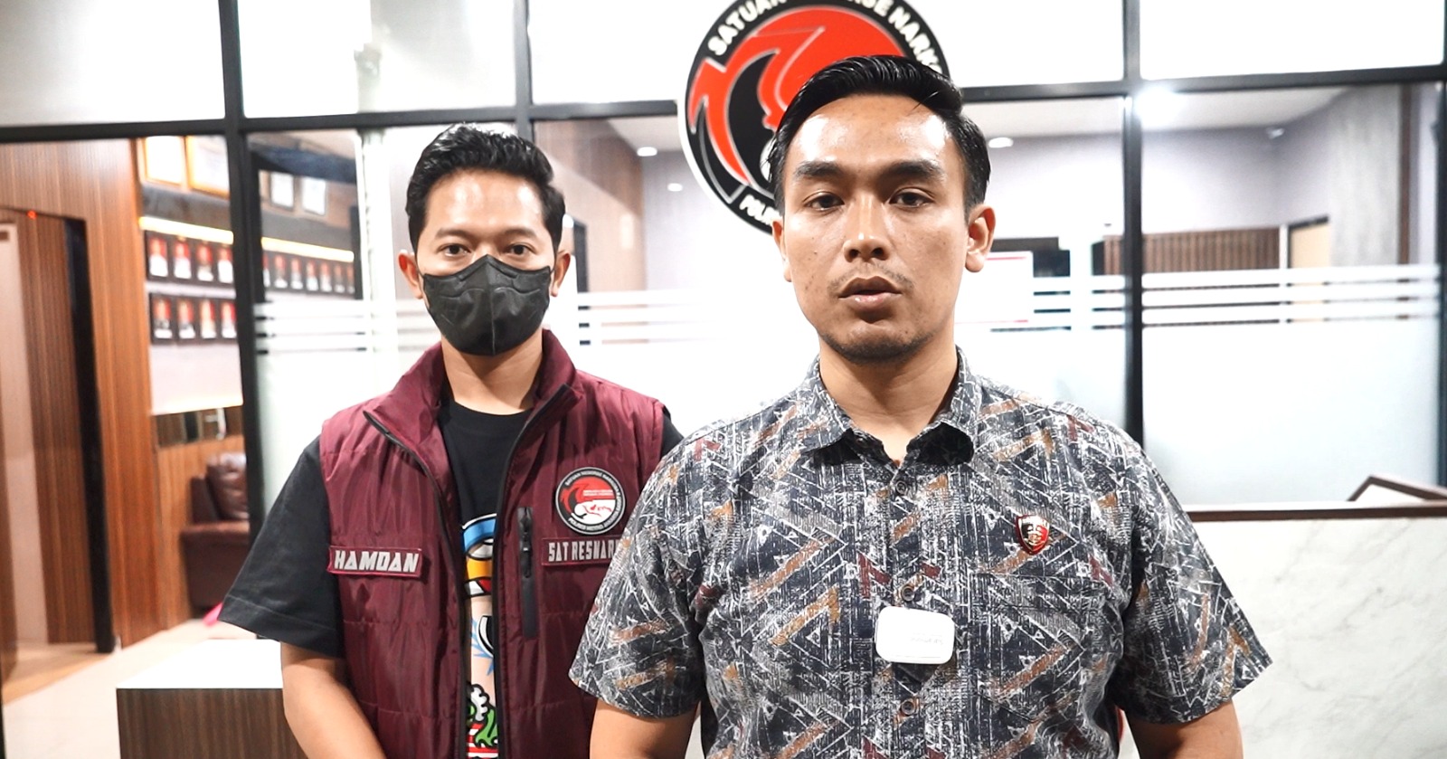 mbminvestigasi.com | Pengembangan Kasus Laboratorium Gelap Semarang, Dua Pemasok Bahan Baku Ditangkap di Cakung Hingga Sita 1,5 Ton Bahan Baku