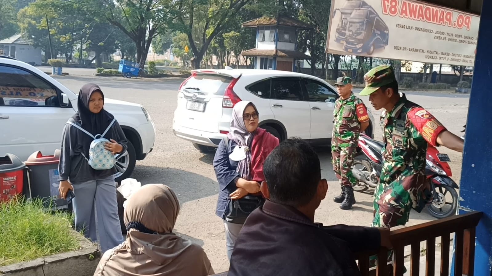mbminvestigasi.com | Babinsa Koramil Ngrampal Sisir Objek Vital, Pastikan Kondusivitas Wilayah Tetap Terjaga