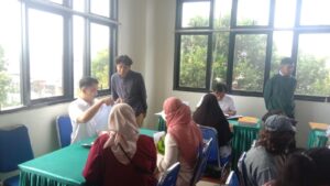 mbminvestigasi.com | Penyampaian Nilai Kompensasi ROW SUTET 500 kV Priok–Muara Tawar di Warakas Berjalan Tertib