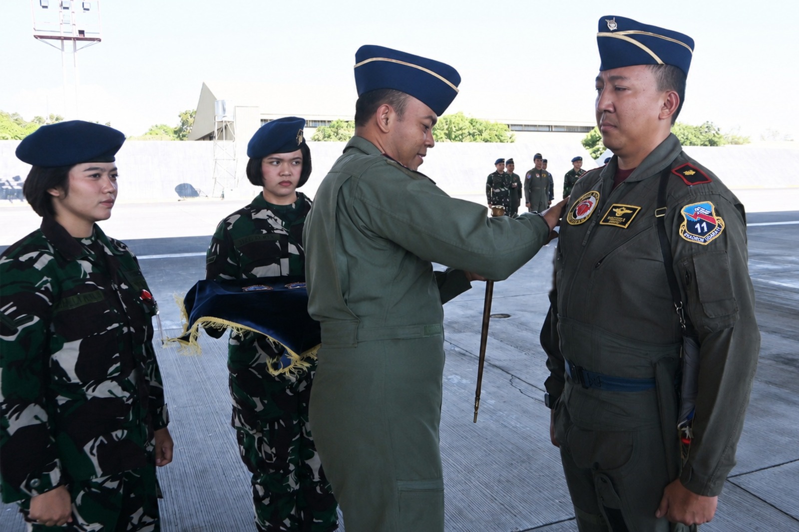 mbminvestigasi.com | Tiga Penerbang Skadron Udara 11 Torehkan Prestasi Gemilang, Raih 1.000 Jam Terbang dan Terbang Solo Sukhoi Su-27/30