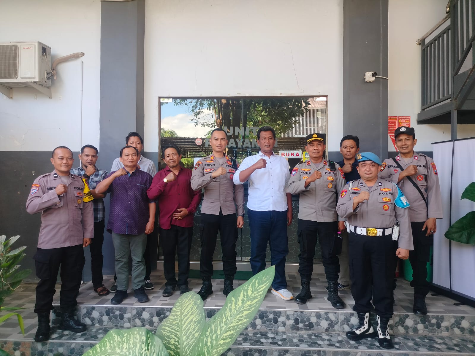 mbminvestigasi.com | Jaga Sinergitas dan Kondusifitas Wilayah, Kapolsek Tarokan Sambangi Pemerintah Desa Bulusari