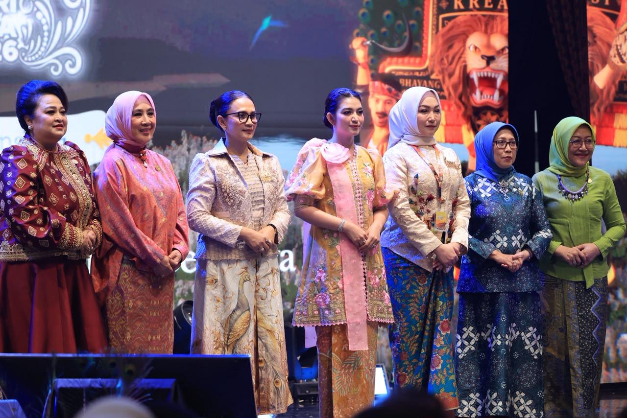 mbminvestigasi.com | Ketua Umum Seruni Kabinet Merah Putih Selvi Gibran Buka Bazar Kreasi Bhayangkari Nusantara 2026, Dorong UMKM Naik Kelas