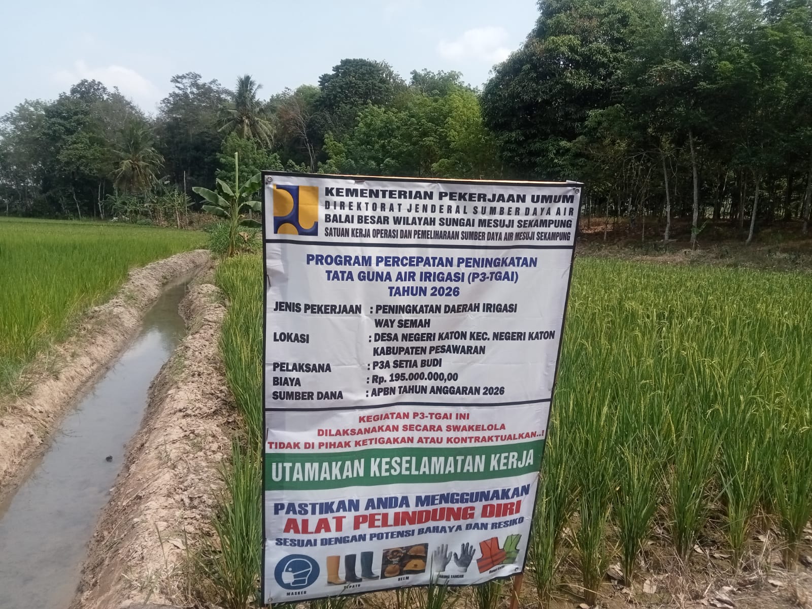 mbminvestigasi.com | Peningkatan Irigasi Way Semah Senilai Rp195 Juta Disambut Antusias Warga, Kepala Desa Negeri Katon: Kami Akan Awasi Pelaksanaan P3-TGAI