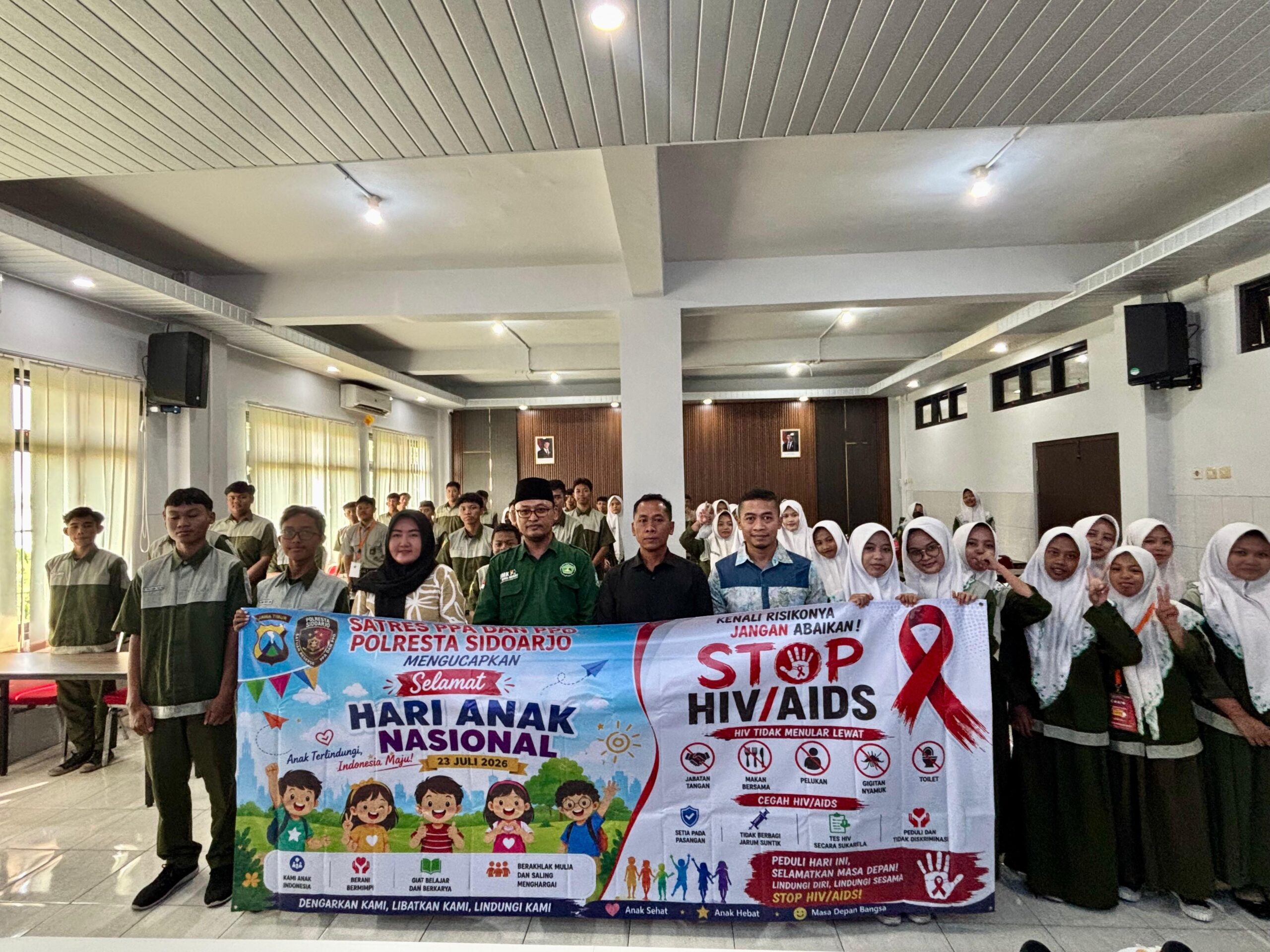 mbminvestigasi.com | Hari Anak Nasional, Polresta Sidoarjo Edukasi Bahaya HIV/AIDS di Kalangan Pelajar
