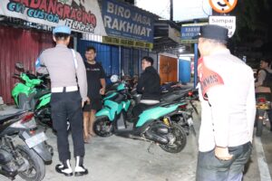 mbminvestigasi.com | Polres Metro Jakbar Intensifkan Patroli Dini Hari, Hadirkan Rasa Aman bagi Masyarakat dari Kejahatan Jalanan