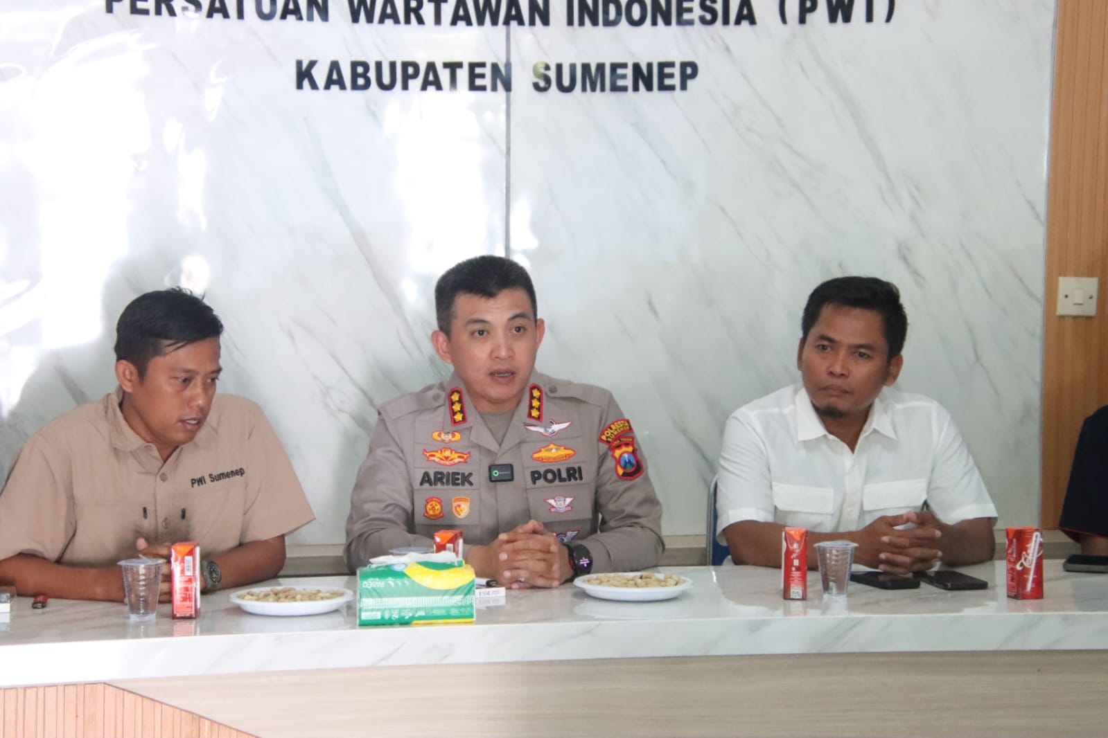 mbminvestigasi.com | Polresta Sumenep Perkuat Sinergitas Bersama Awak Media Melalui Silaturahmi dan Dialog