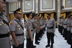 mbminvestigasi.com | AKBP Kresno Wisnu Putranto Resmi Jabat Kapolres Kediri Kota, Lanjutkan Kepemimpinan AKBP Anggi Saputra Ibrahim