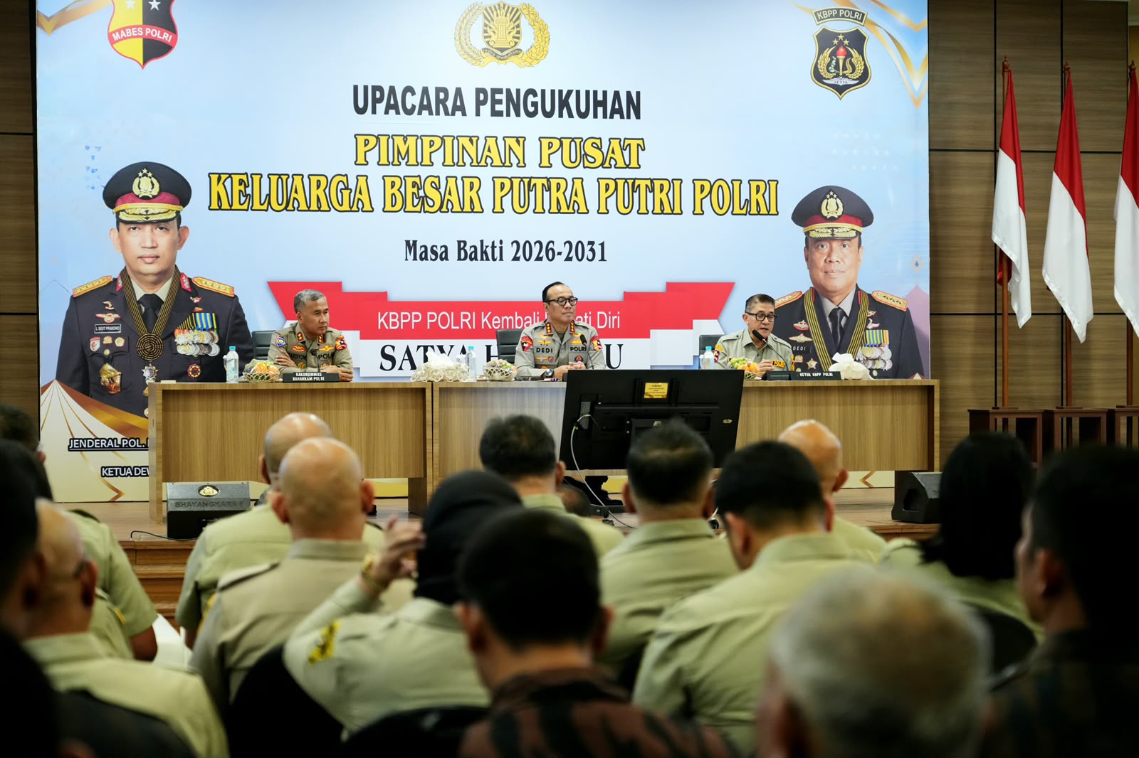 mbminvestigasi.com | Wakapolri Kukuhkan Pengurus KBPP Polri 2026–2031, Dorong SDM Unggul dan Berdaya Saing mbminvestigasi.com | Wakapolri Kukuhkan Pengurus KBPP Polri 2026–2031, Dorong SDM Unggul dan Berdaya Saing