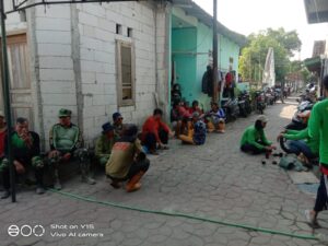 mbminvestigasi.com | Tak Sekadar Kerja Bangun Saluran Air, Satgas TMMD, Ormas & Warga Hadirkan Semangat Kekeluargaan Dengan Sarapan Pagi Serta Makan Siang