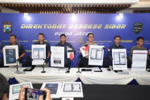 mbminvestigasi.com | Polda Jatim Bongkar Peretasan 260 Website, Tersangka Jual Domain untuk Promosi Judi Online
