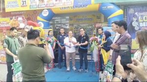 mbminvestigasi.com | Grand Opening Indomaret di Jalan Raya Sungai Bambu, Gelar Promo Spesial untuk Warga mbminvestigasi.com | Grand Opening Indomaret di Jalan Raya Sungai Bambu, Gelar Promo Spesial untuk Warga
