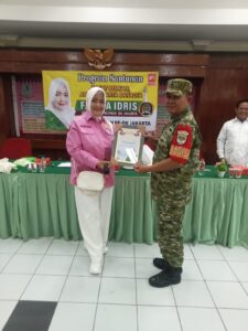 mbminvestigasi.com | Fahira Idris lanjutkan Program Santunan Jumat Berkah di kelurahan Pondok Kelapa Duren Sawit Jakarta Timur