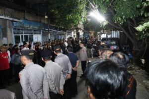 mbminvestigasi.com | 119 Personel Gabungan Turun ke Jalan, Polres Metro Jakarta Barat Gelar Patroli KRYD Antisipasi Kejahatan Malam Hari