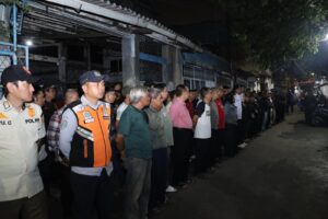 mbminvestigasi.com | 119 Personel Gabungan Turun ke Jalan, Polres Metro Jakarta Barat Gelar Patroli KRYD Antisipasi Kejahatan Malam Hari