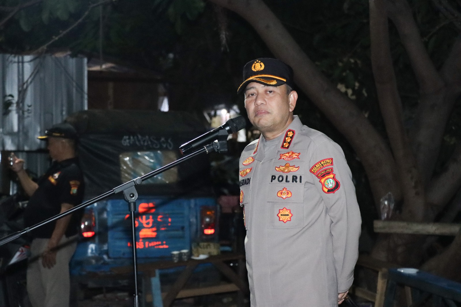 mbminvestigasi.com | 119 Personel Gabungan Turun ke Jalan, Polres Metro Jakarta Barat Gelar Patroli KRYD Antisipasi Kejahatan Malam Hari